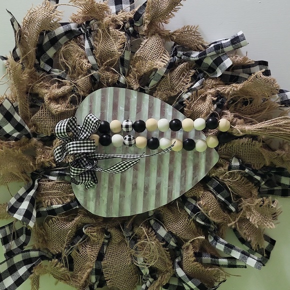 Plaid heart burlap wreath - Picture 3 of 4